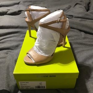 Gianni Bing heels